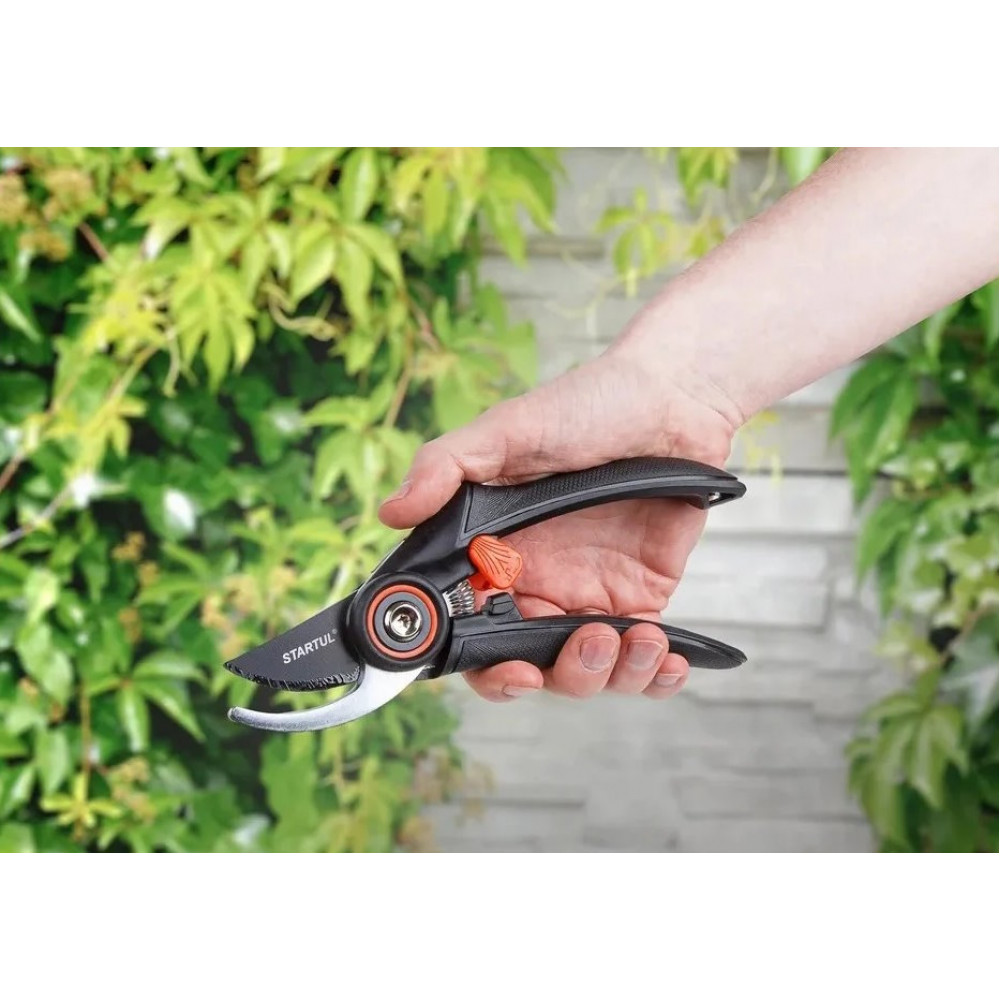 Секатор плоскостной 21 см STARTUL GARDEN (ST6410-02)