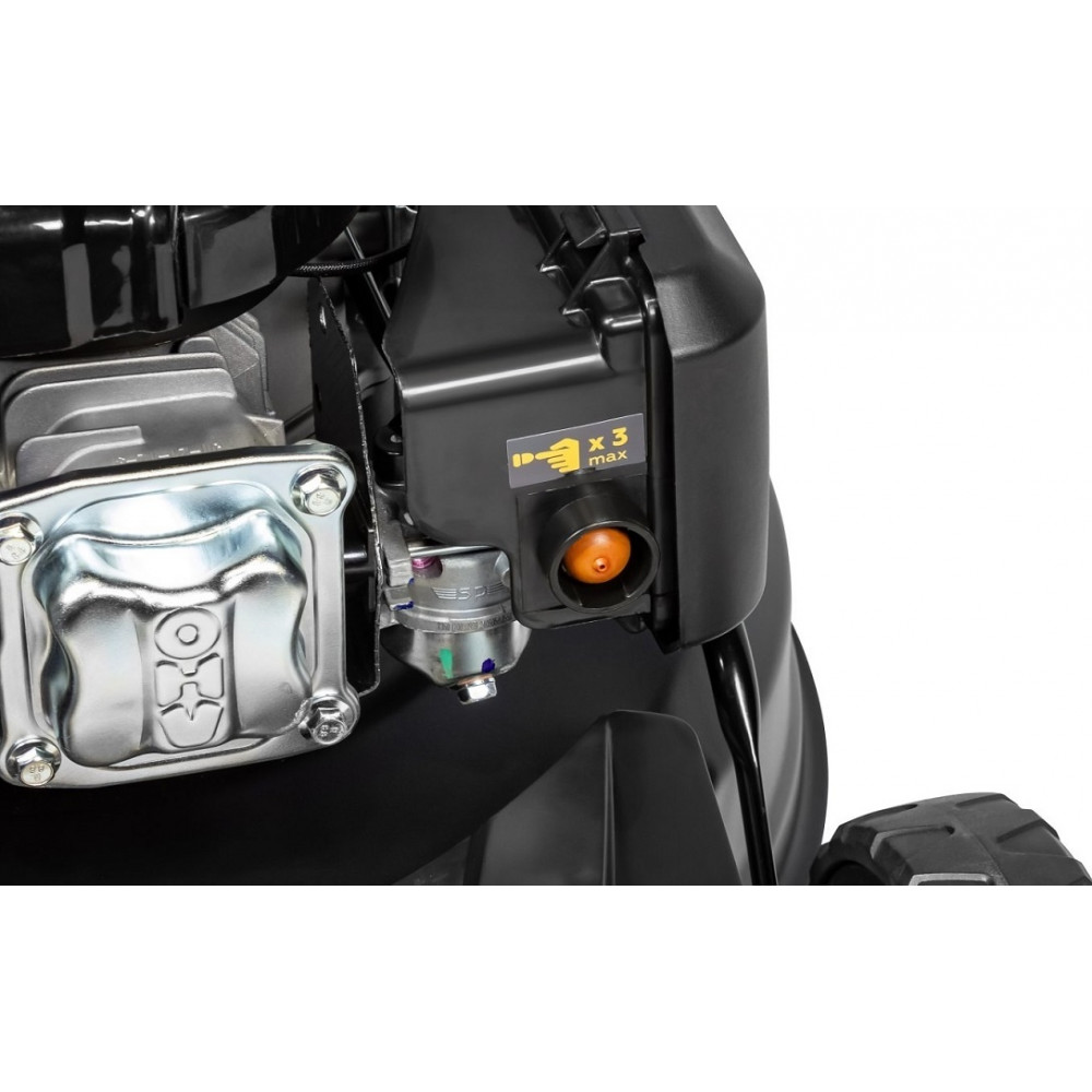 Газонокосилка CHAMPION LM5344 (PRO 4,4кВт привод 525мм 65л 25-75мм 1рычаг/6, 38кг 4в1)